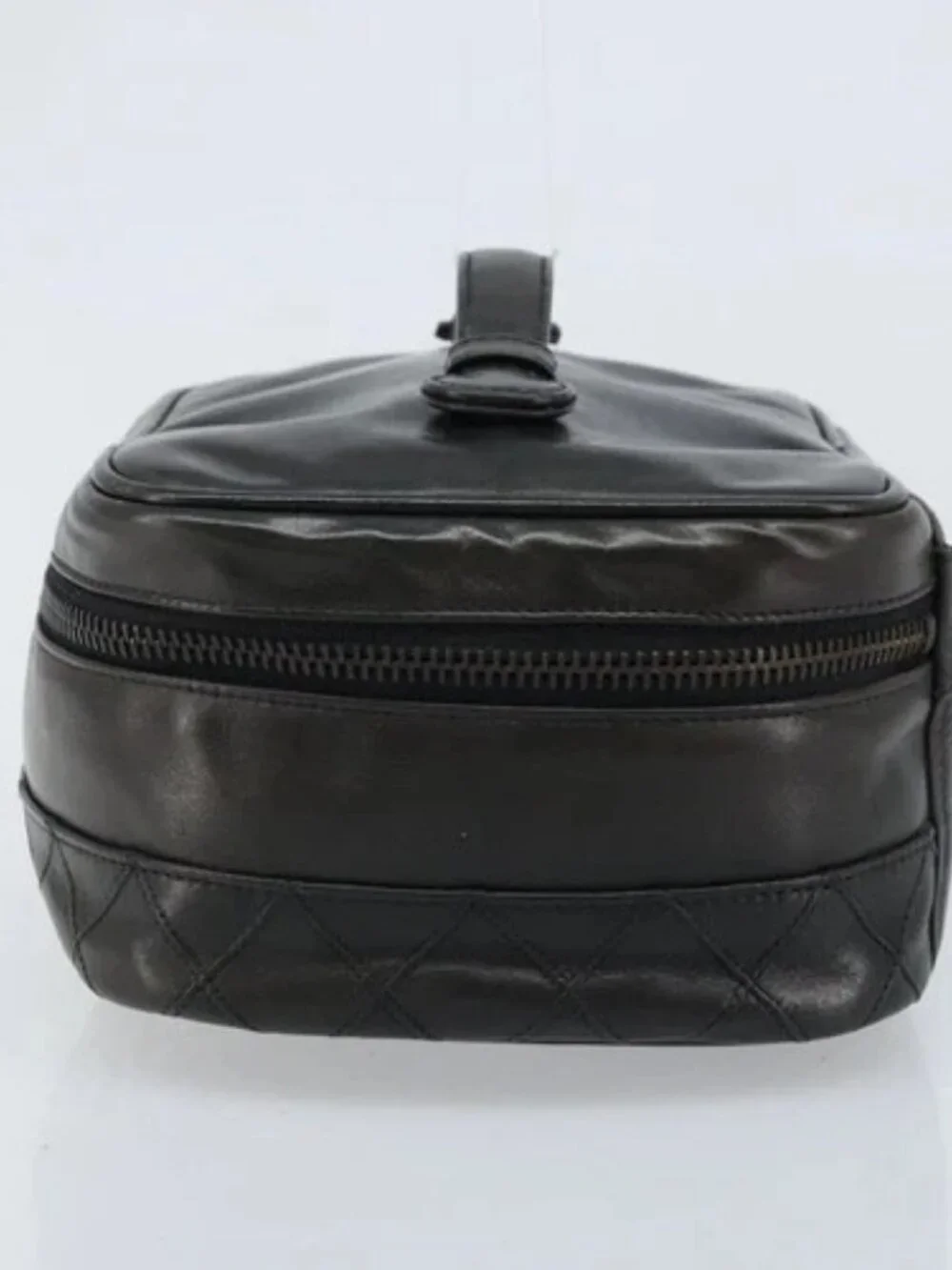 CHANEL brand	chanel color	black